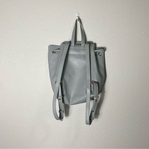 Tura Gray Faux Leather Backpack Shoulder Bag Satchel Drawstring Purse - Picture 15 of 16